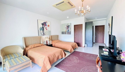 Standard Room with Mountain View