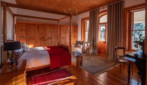 The Savannah Room