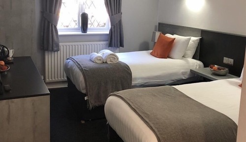 Twin Room, Private Bathroom