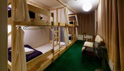 Private Room A with lock (For 1~4 Guests)