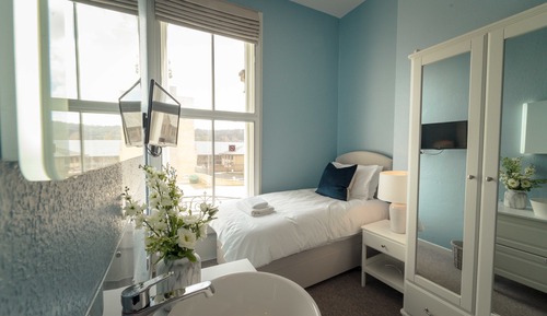 Twin Room, Shared Bathroom