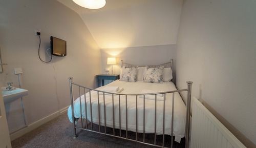 Double Room Third Floor, Shared Bathroom