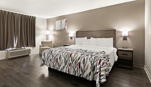 Deluxe Room, 1 King Bed, Accessible, Non Smoking