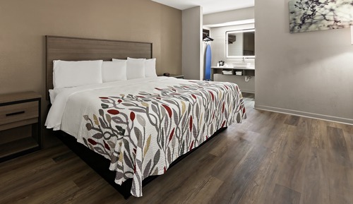Suite, 1 King Bed, Non Smoking