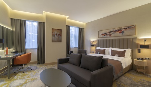 Junior Suite, 1 King Bed, Smoking