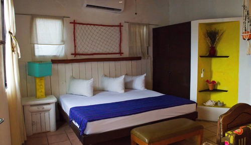 Panoramic Suite, 1 King Bed, Kitchen, Corner