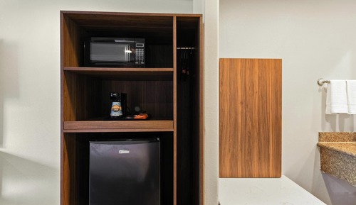 Standard Double Room, 2 Queen Beds, Non Smoking, Refrigerator & Microwave