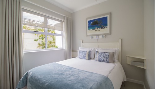 Classic Apartment, 1 Bedroom, Patio, Corner