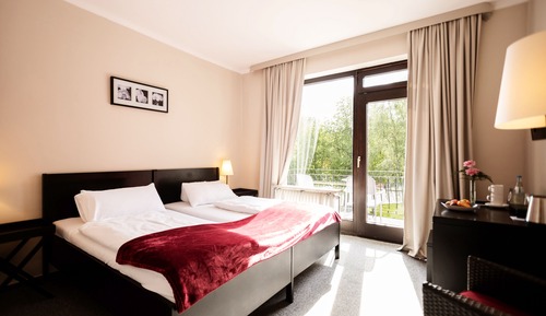 Standard Double Room - Land View