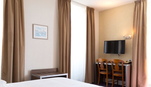 Classic Double Room, Partial Sea View