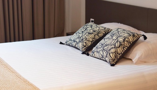 Executive Room, 1 King Bed, Non Smoking (Larger Room;Twin bed on request)