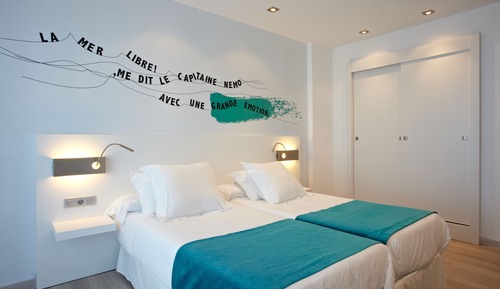 Double Room Single Use, Balcony, Partial Sea View