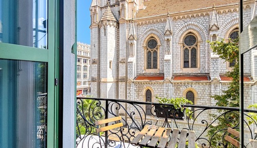 Chambre Double Supérieure 16m² avec Balcon - Vue Notre-Dame