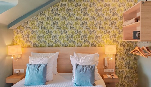 Chambre Double Supérieure 16m² - Vue Notre-Dame