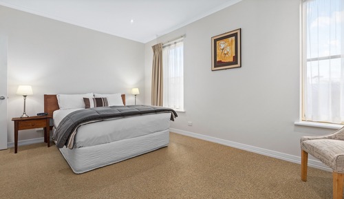 One Bedroom Apartment