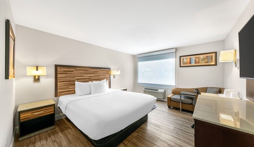 Room, 1 King Bed, Accessible, Non Smoking (Efficiency)
