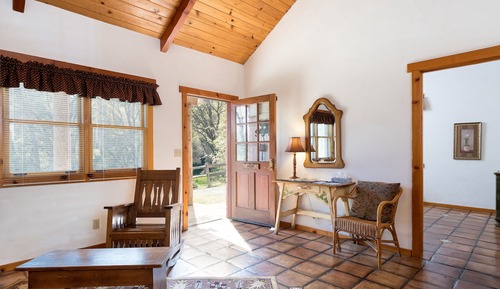 Native Cottage