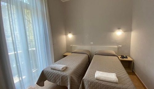 Double Room, 2 Twin Beds