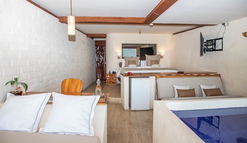 Master Suite King