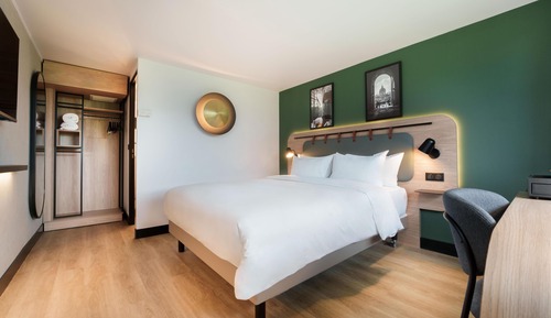 Superior Room, 1 King Bed