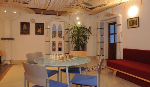 Deluxe Suite