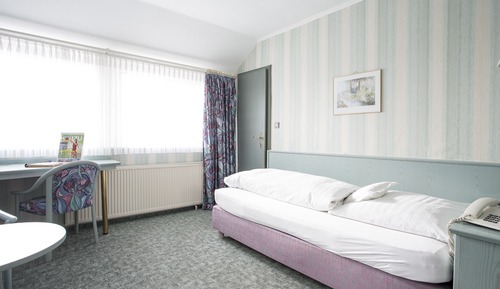 Standard Single Room