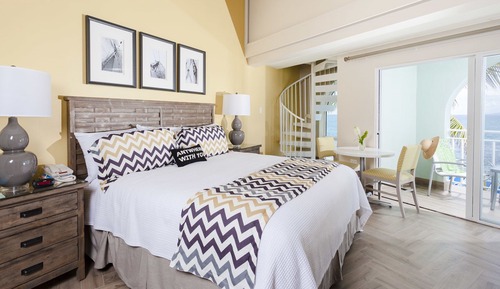 Deluxe Courtyard Loft