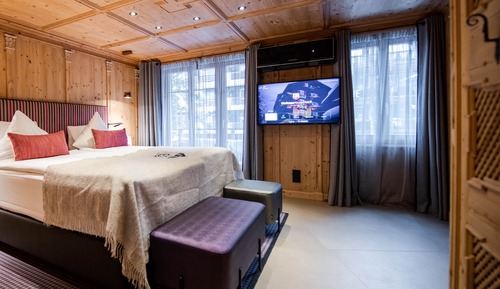 Superior Comfort Room