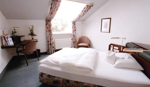 Classic Single Room