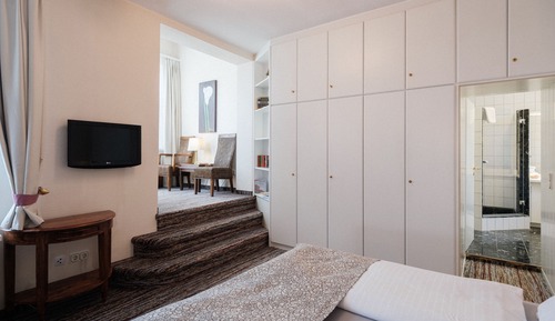 Konrad Duden Suite