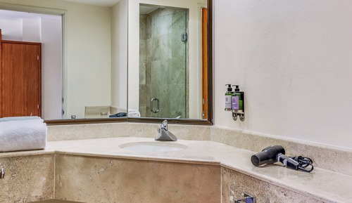 Superior Room, 2 Double Beds (Expedia)