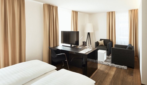 Deluxe Double or Twin Room Countryside View