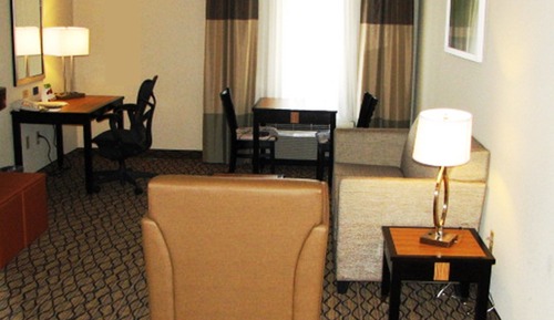 Suite, 1 Bedroom (Living Area)