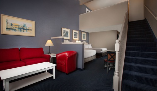 Loft Suite, City View