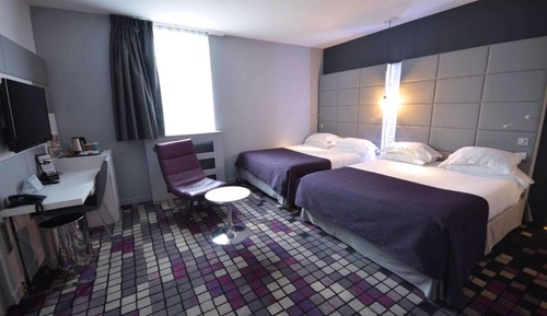 Family Room, 2 Queen Beds, Non Smoking