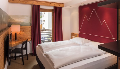 Comfort Room, 1 Double Bed, Balcony