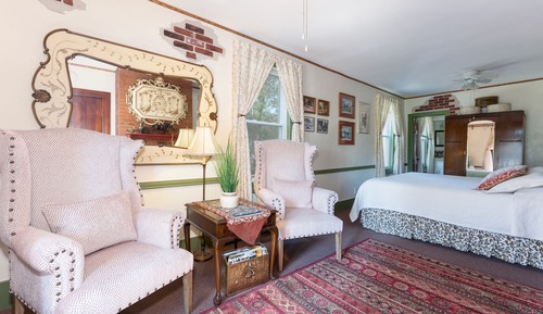 Saratoga Room