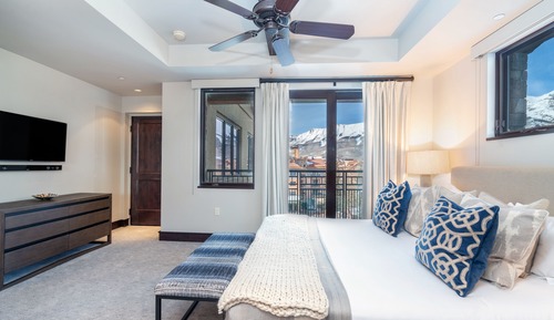 Deluxe Studio, 1 King Bed