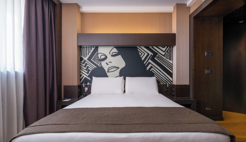 Classic Room, 1 Queen Bed