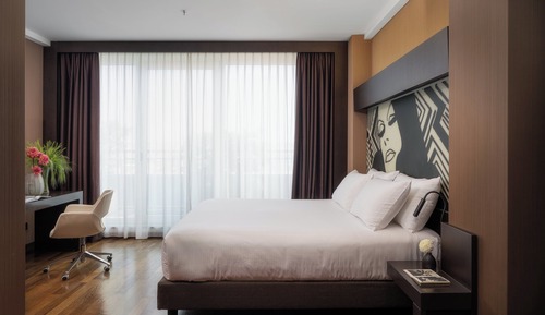 Premium Room, 1 King Bed, Balcony