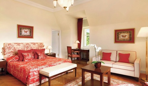 Deluxe Room, 1 King Bed, Non Smoking, Garden View
