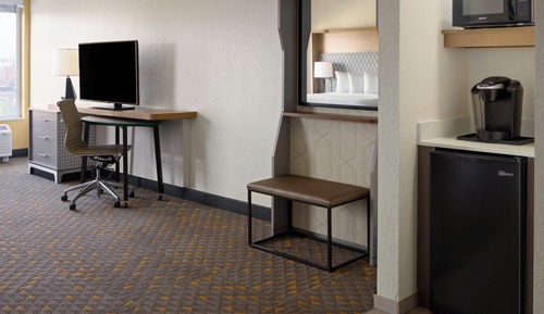Standard Room, 1 King Bed, Jetted Tub