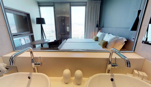 The Level, Family Room, Sea View