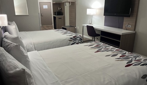Deluxe Room, 2 Queen Beds (Smoke Free)