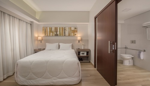 Superior Luxury PwD Disability Access - 1 Queen Bed