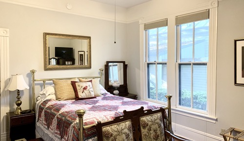 Queen Room