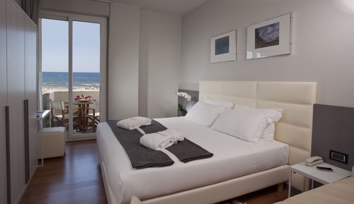 Double Room, Sea View