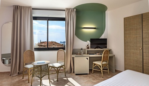 Standard Triple Room, Sea View