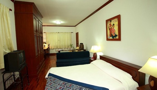 Standard Room, 1 Queen Bed, Balcony