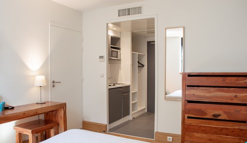 Studio, 1 Queen Bed